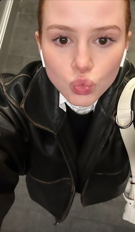 Madelaine Petsch star naked picture