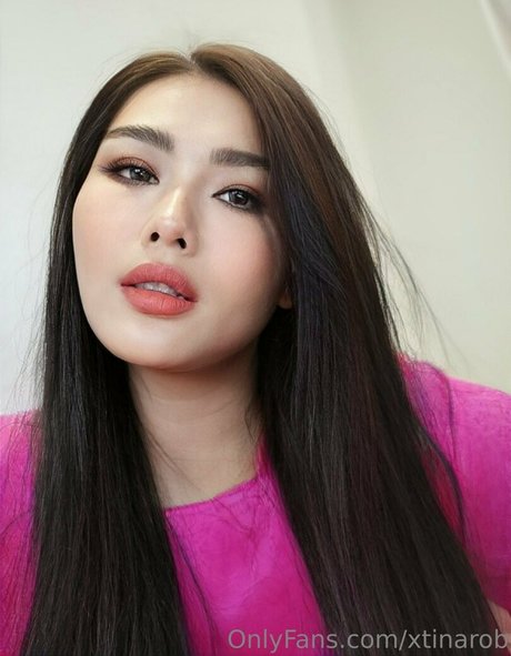 xtinarob model sex pic