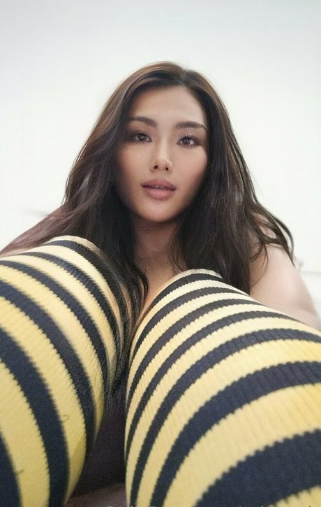 xtinarob pornographic model gallery