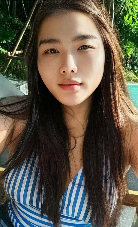 xtinarob porn model photos