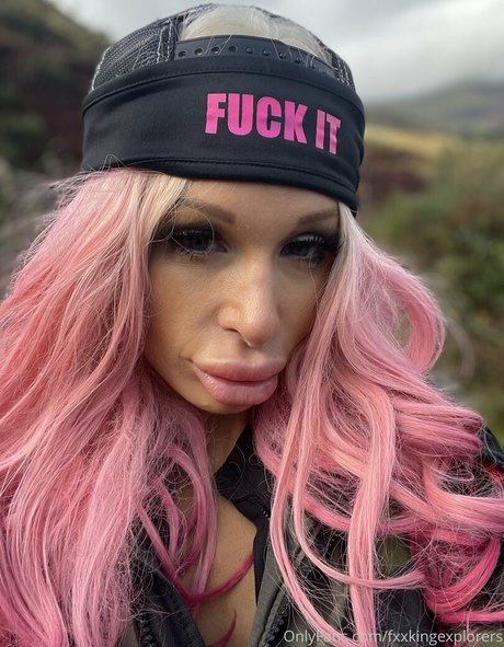 fxxkingexplorers sex star photo
