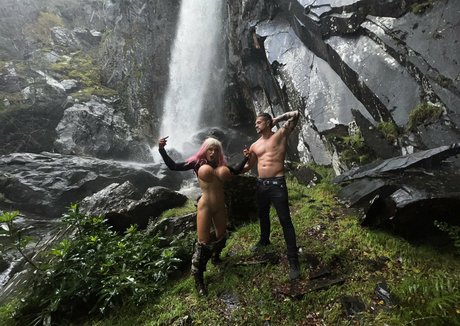 fxxkingexplorers pornstar nice photos