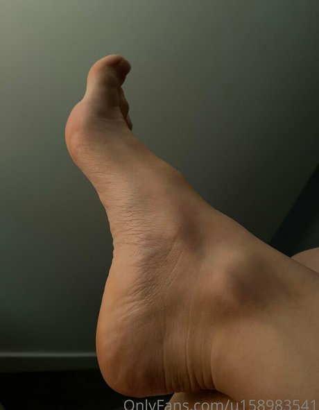 barefootlibran top model photos