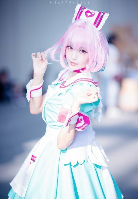 eeelyeee star adult pictures