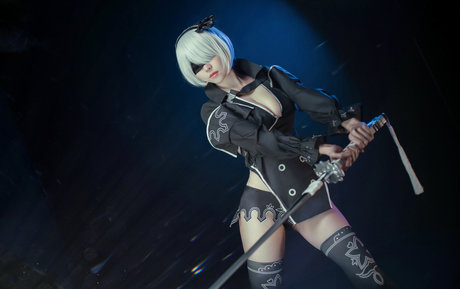 eeelyeee nice model image