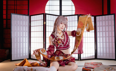 eeelyeee star exclusive picture