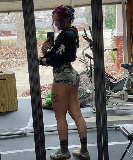 Kris Statlander erotic star galleries