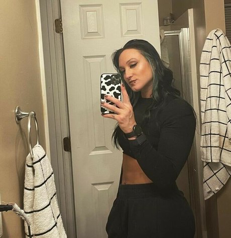 Kris Statlander hd pornstar gallery