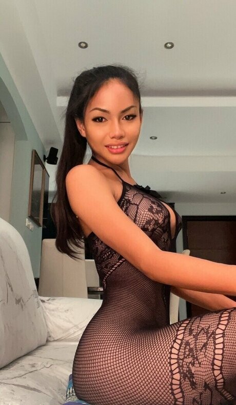 peachy lily free model archive