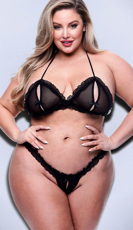 Ashley Alexiss free model pictures