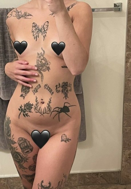 bugurl art model images