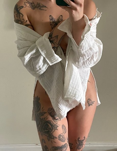 bugurl model perfect photo