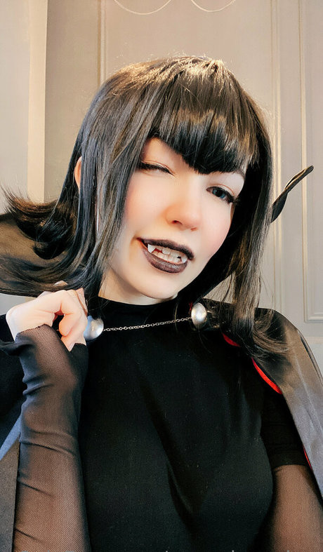 Murrning Glow sex model photo