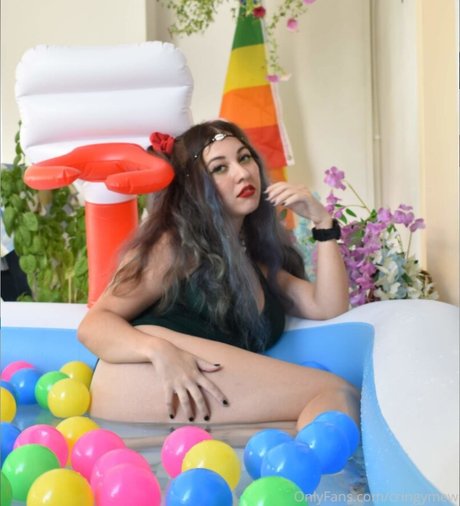 melodytvv exclusive model pics