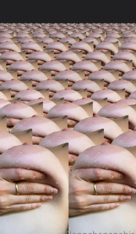 bananabis naked model galleries