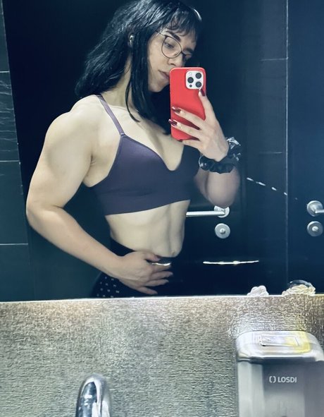 courtney01 model nudes gallery