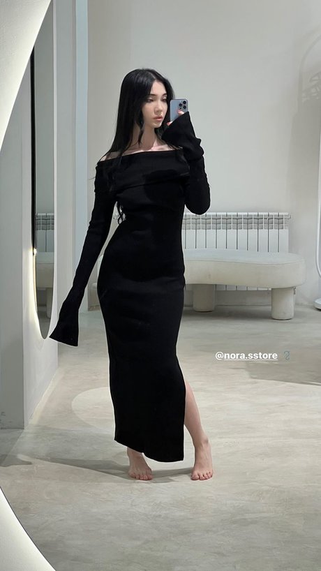 Aya Shalkar adult model image