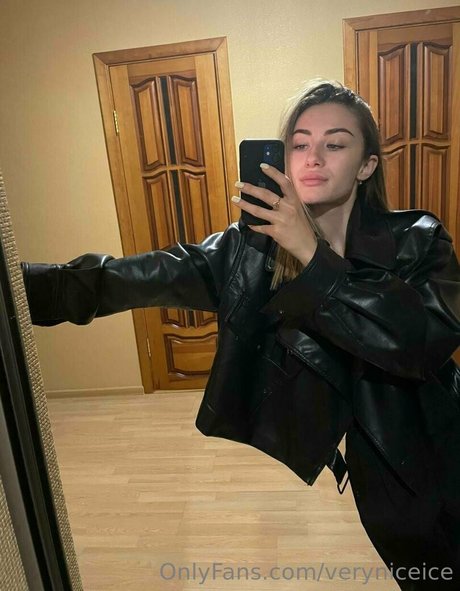veryniceice nudes pornstar photo