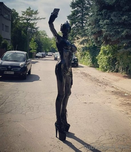 rubbobject doll exclusive pornstar pictures