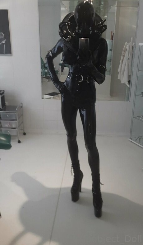 rubbobject doll profile image