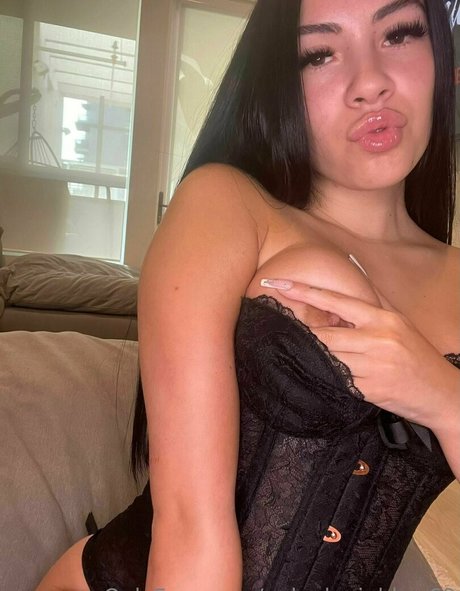 youngnsexy18 model art photos