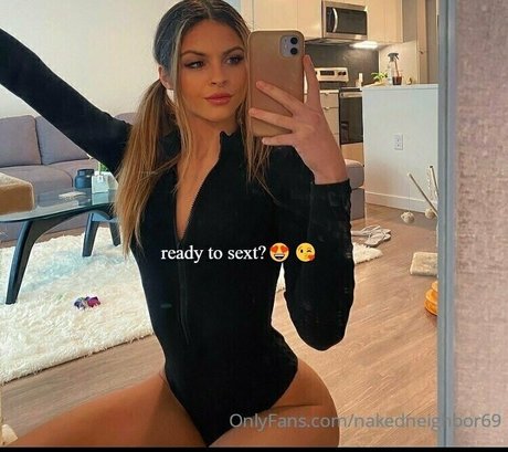 youngnsexy18 nude star gallery