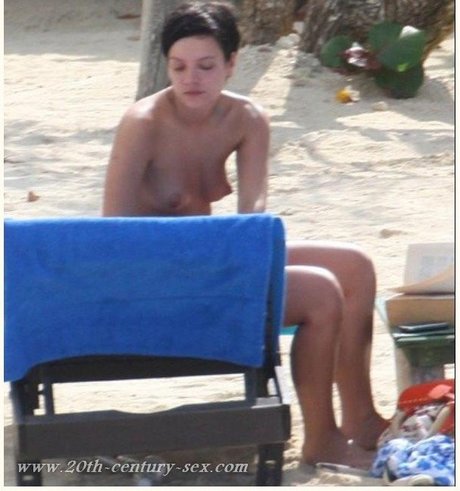 Lily Allen profile image