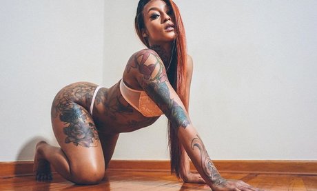 Mizz Twerksum pornstar xxx pic