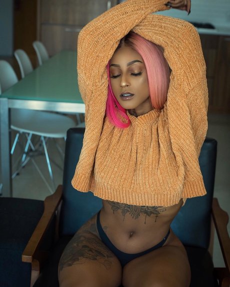 Mizz Twerksum pornstar nice photos