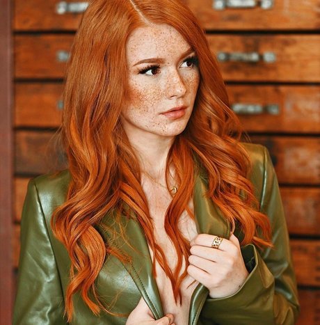 Larissa Opitz star sex gallery