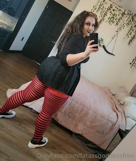 fatassgoddessfree star erotic pictures