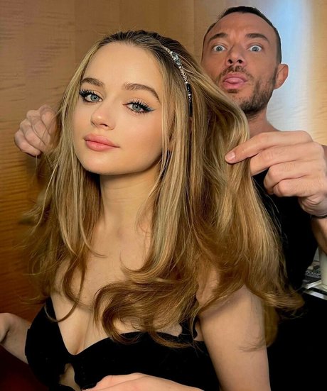 Joey King pornstar beautiful img