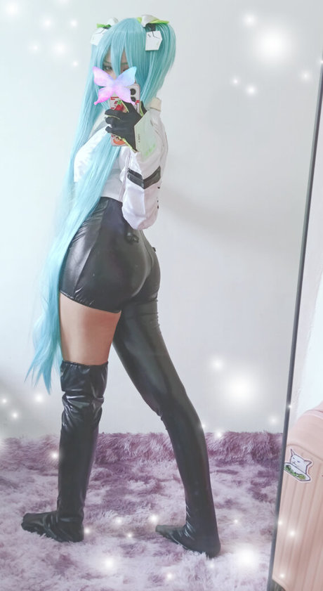 Yuusachii pretty model gallery