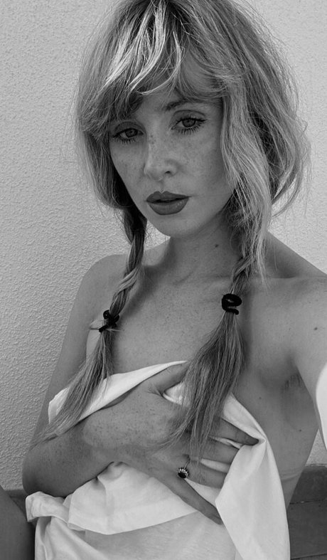 Diana Vickers pornographic model archive