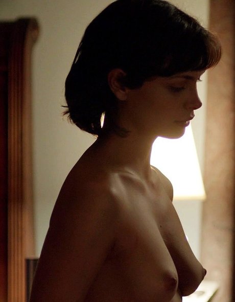 Morena Baccarin adult star img
