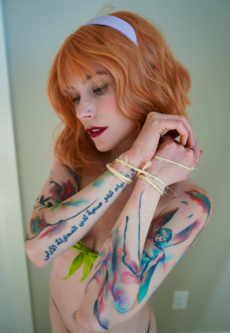 Catzilla pornographic model img