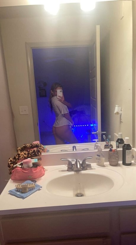 Ivy Jade model free gallery