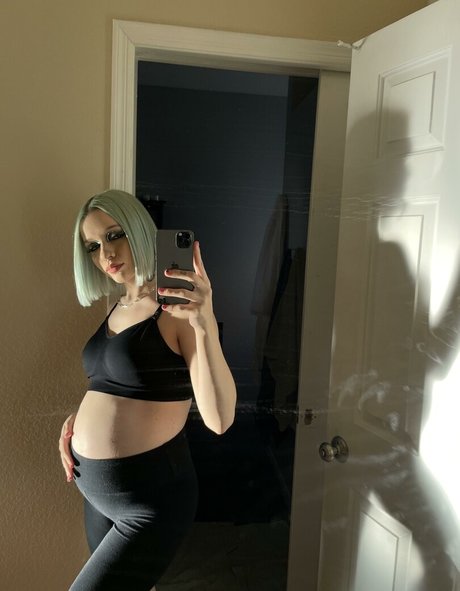 Peachy Shea xxx pornstar photo