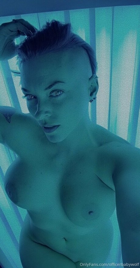 officerbabywolf naked model pic