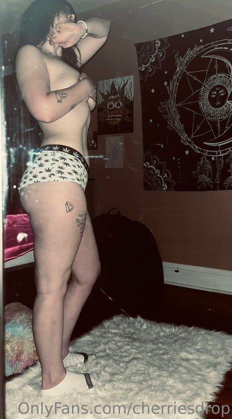 cherriesdrop adult actress pics