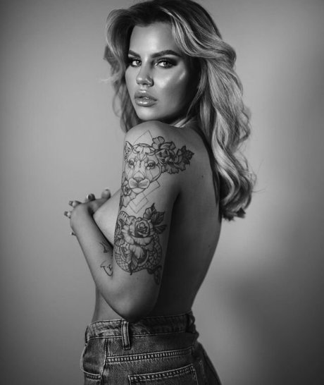 Felicia Aveklew model porn picture