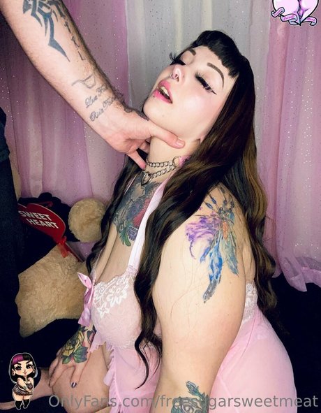 freesugarsweetmeat model porn photo