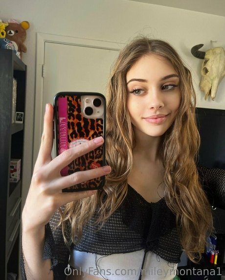mileymontana1 star hot picture