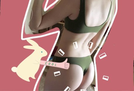 breebunn top star photo