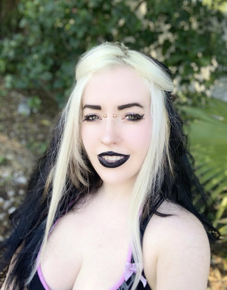 ValerieVampyr beautiful star image