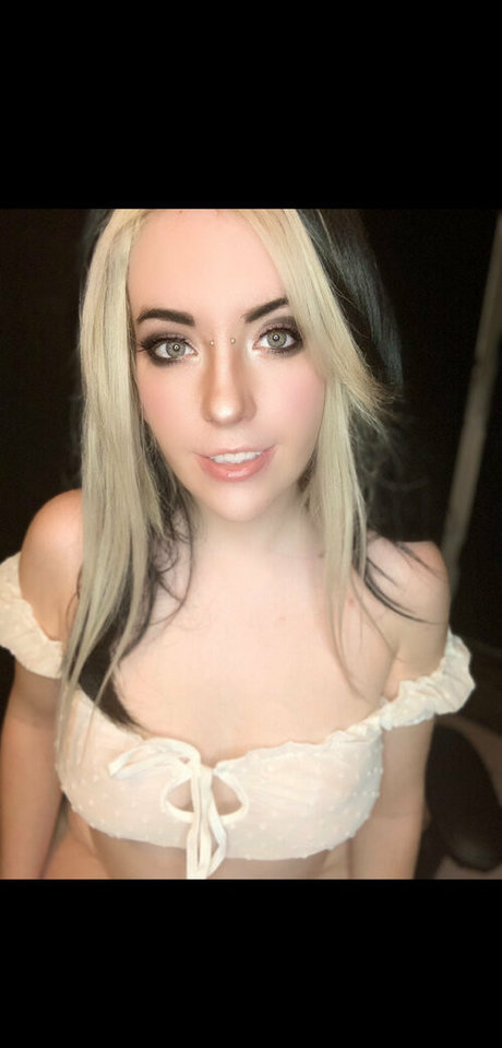 amateur naked onlyfans xxx images