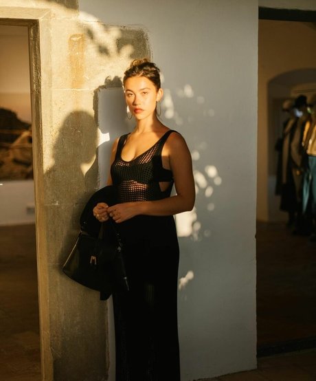 Greta Fernandez xxx model galleries