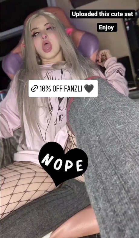 finaru star nudes pic