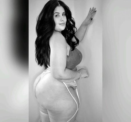 Bianca Novaes model sexy archive