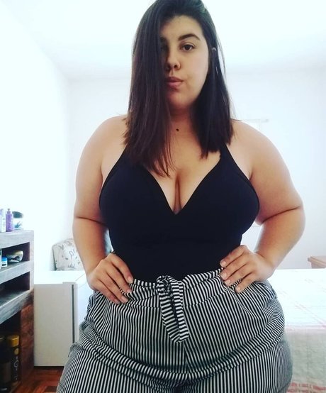 Bianca Novaes model porn pics